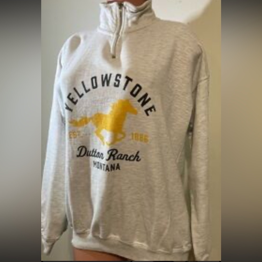 Yellowstone Paramount Quarter Zip Grey Sweatshirt Size Large NWT - Picture 2 of 9